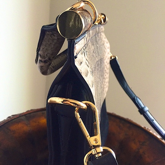 INZI Snake Skin Design Leather Gold Chain Velvet Handbag Clutch Tote Shoulder - Picture 8 of 14